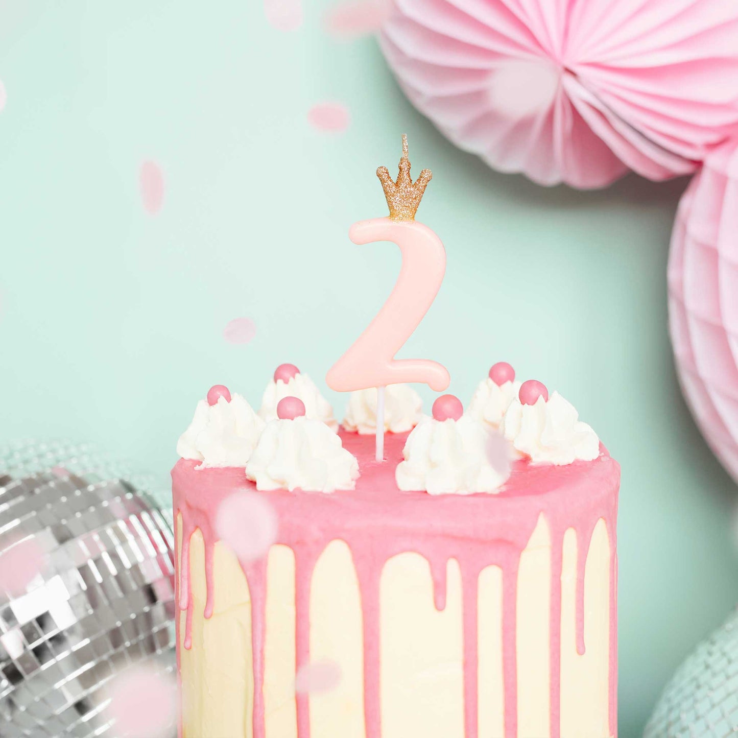 NUMBER CANDLE WITH CROWN