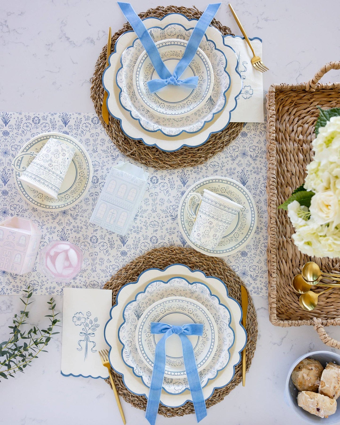 PEMBROKE FLORAL PAPER TABLE RUNNER