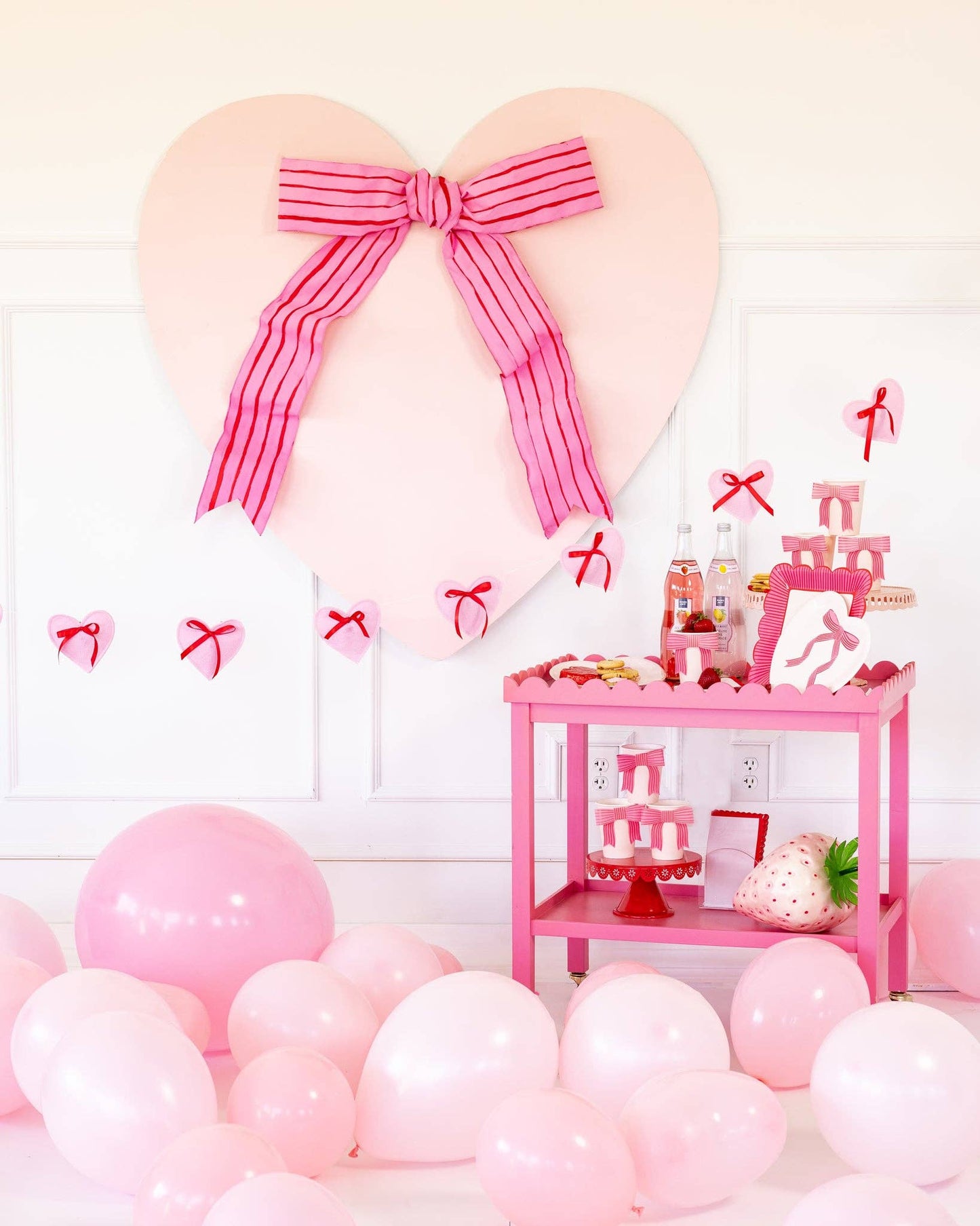 FELT HEART BANNER