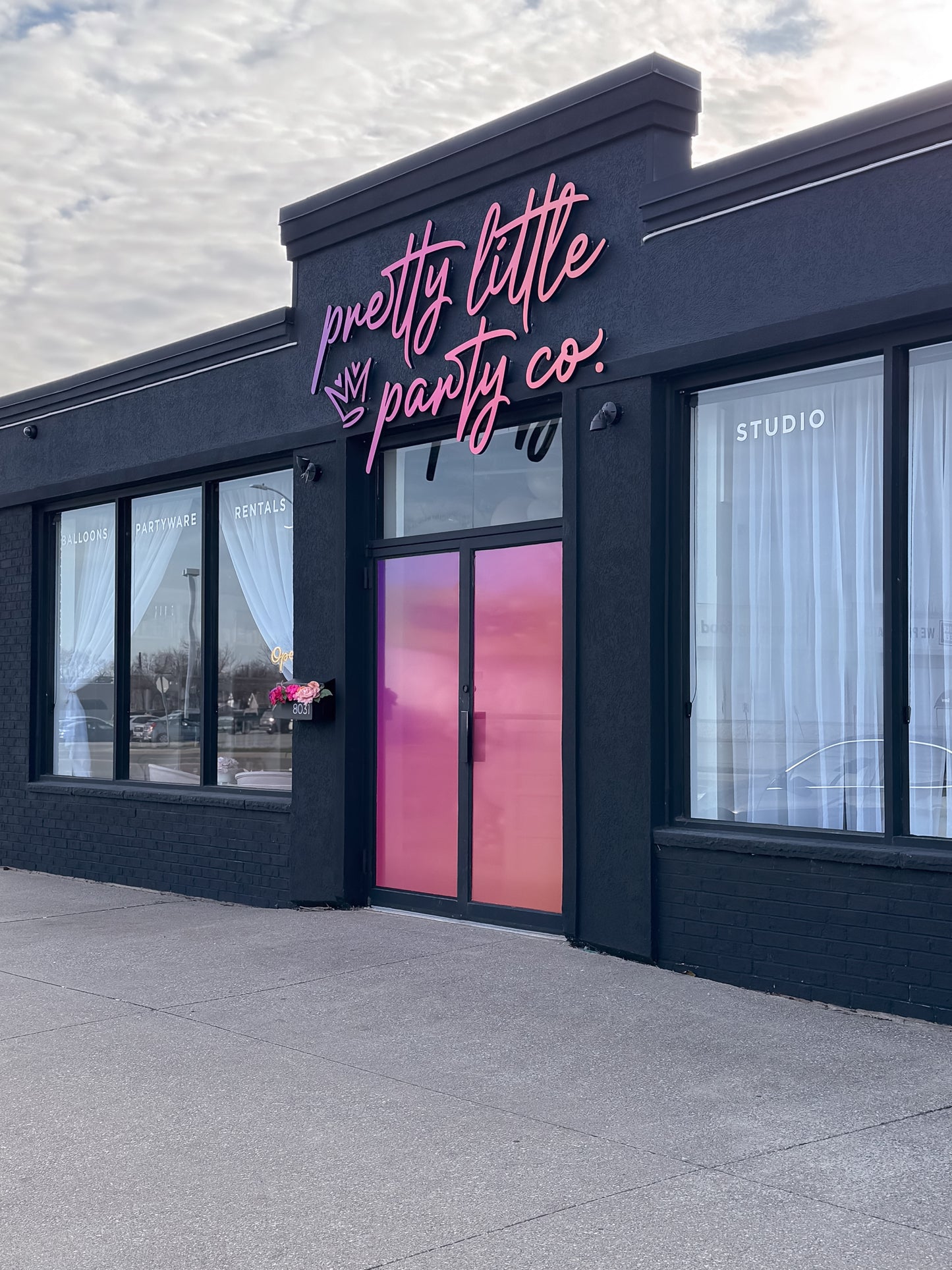 H O S T • A N • E V E N T