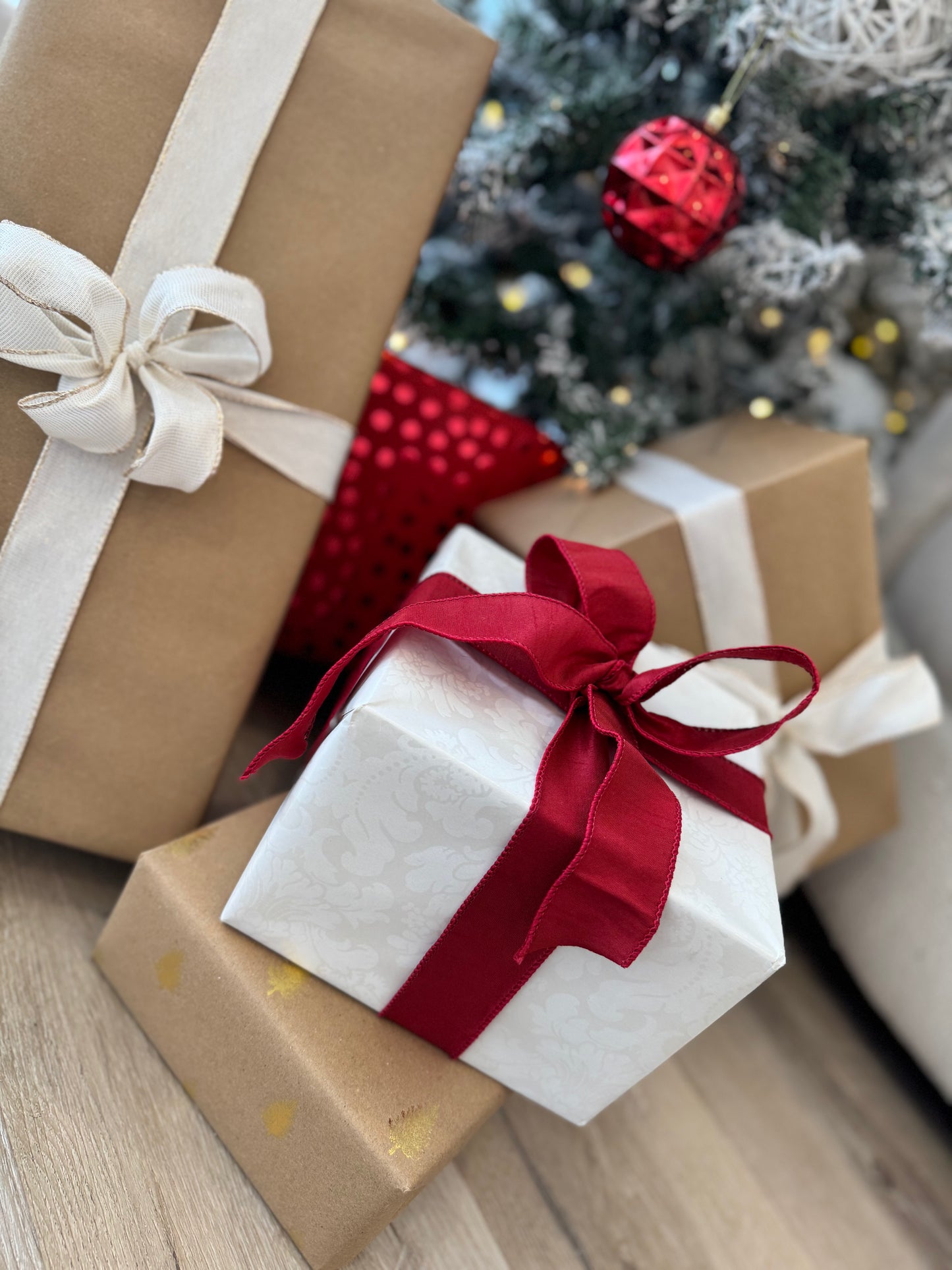 DIY HOLIDAY PHOTOS