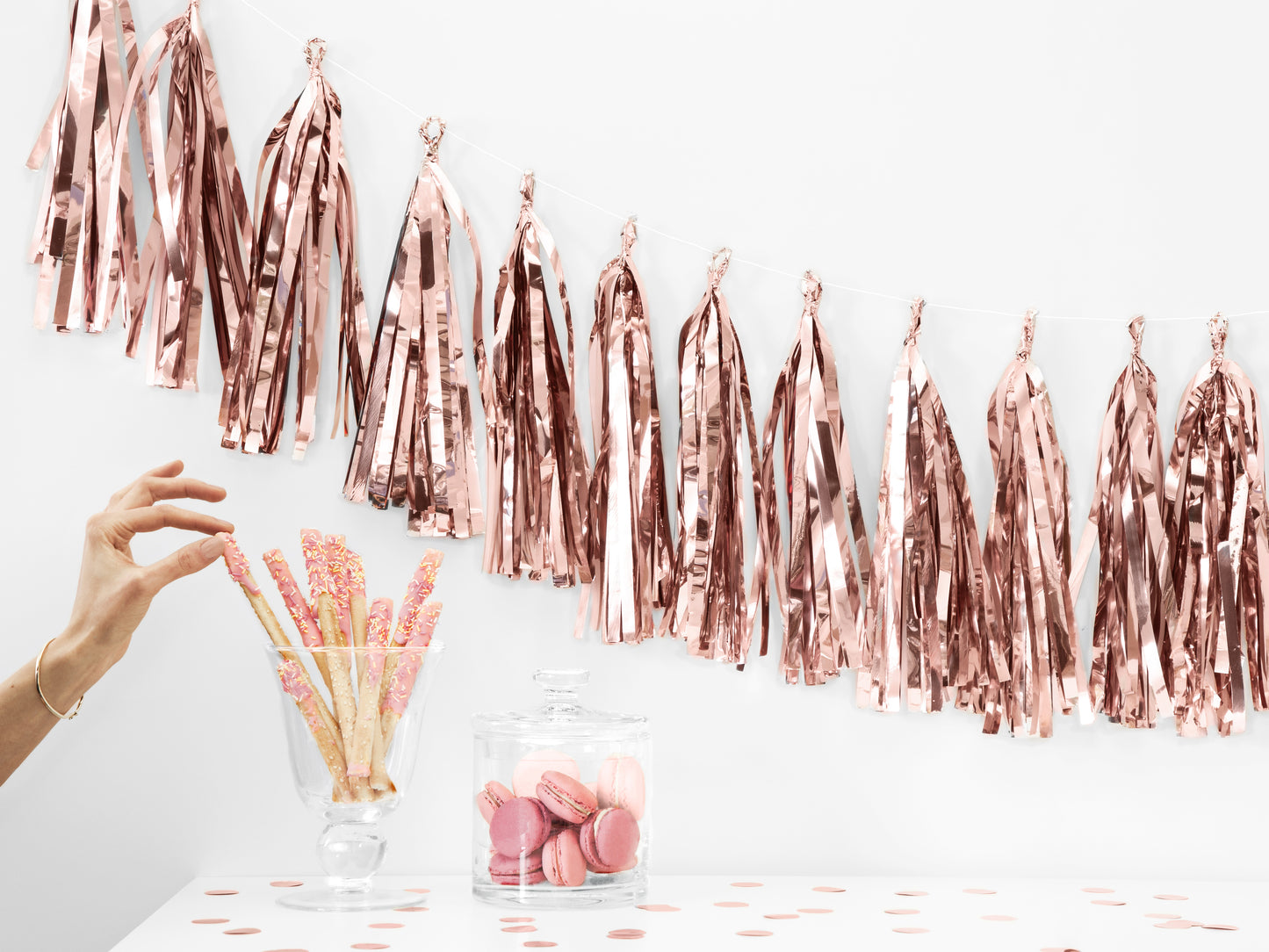 ROSE GOLD TASSEL GARLAND
