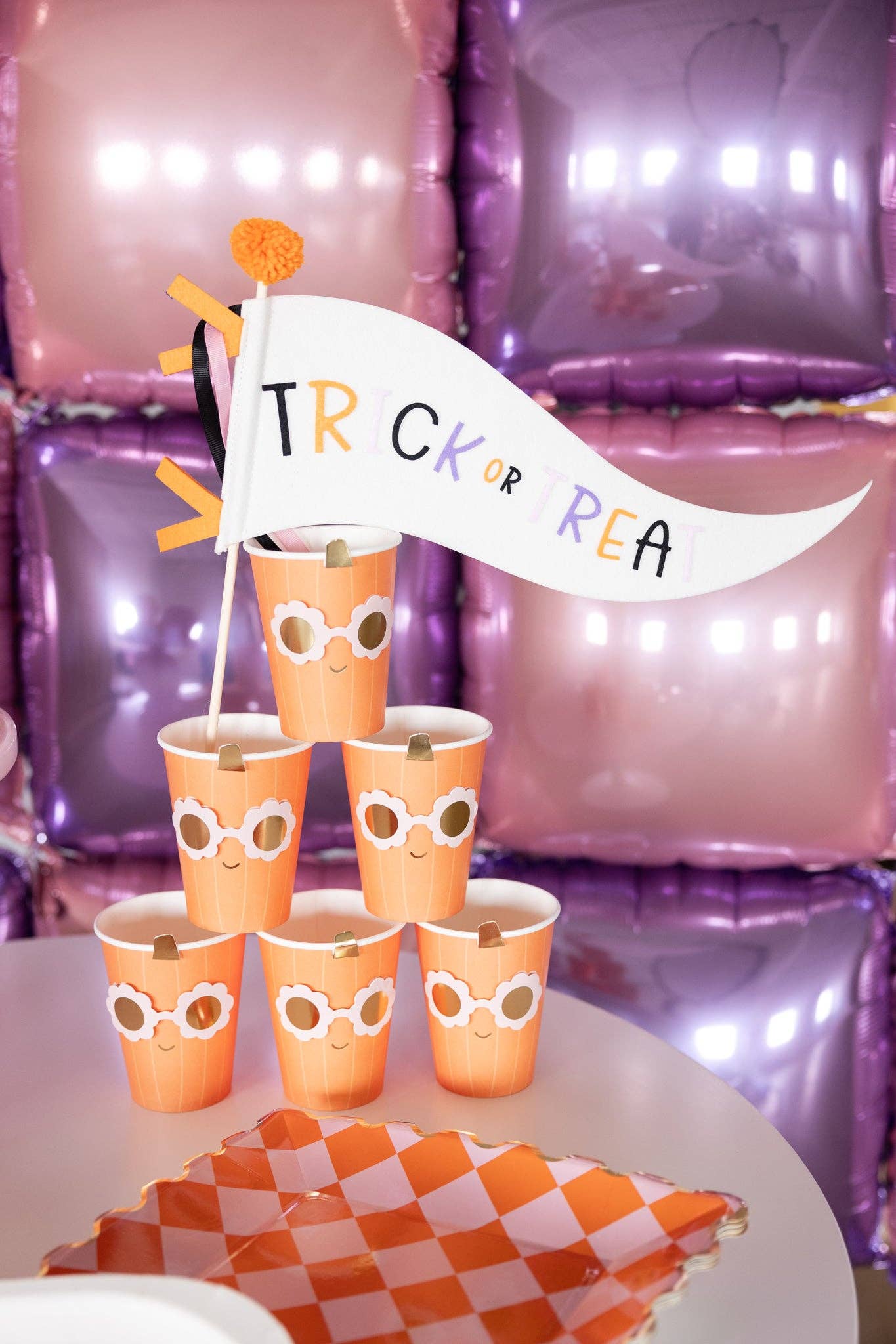 GROOVY PUMPKIN PARTY CUPS