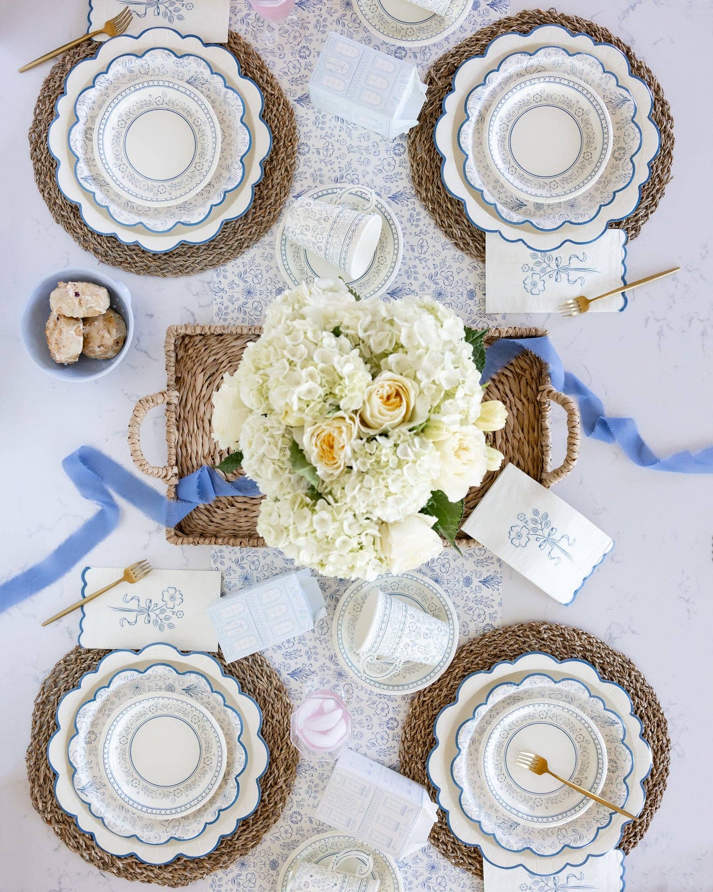 PEMBROKE FLOWER NAPKINS