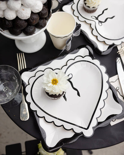 SCALLOPED HEART-SHAPED PLATES