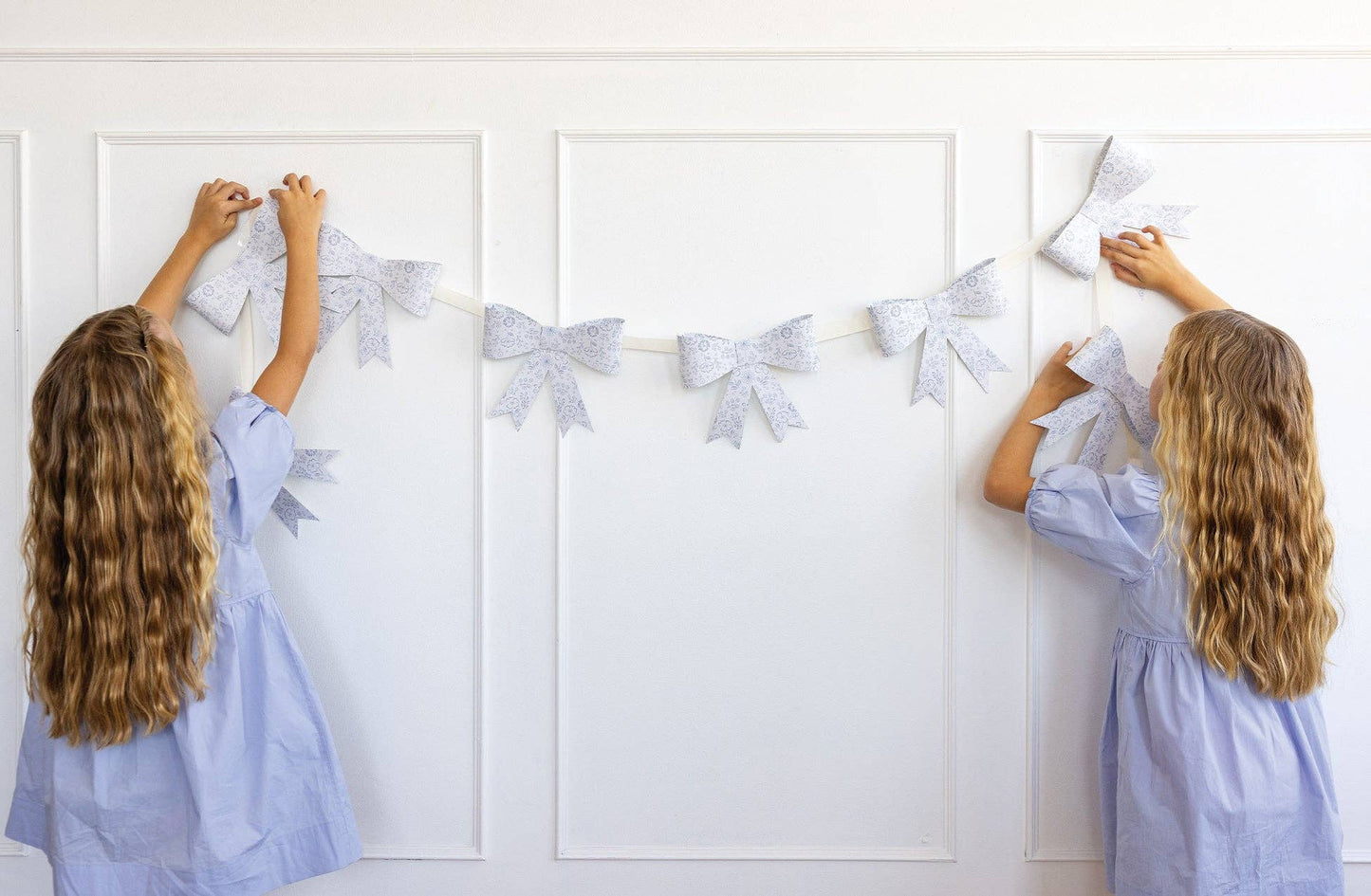 FLORAL BOW BANNER