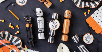 HALLOWEEN PARTY CRACKERS