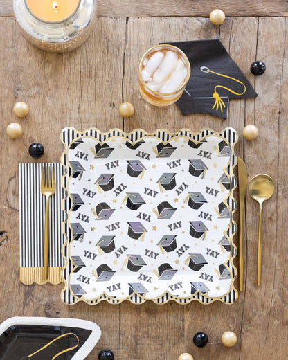 STRIPED PLATES