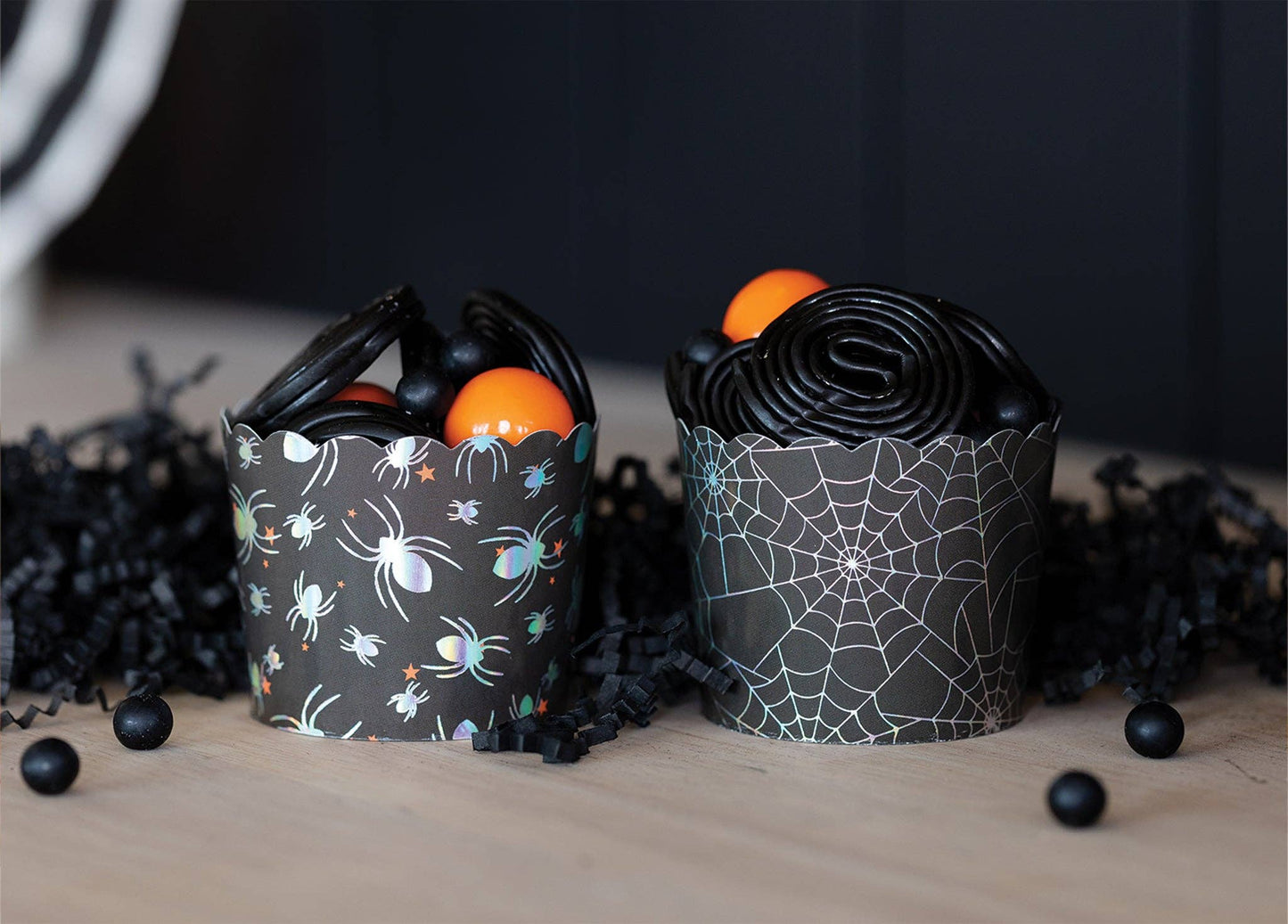 HOLOGRAPHIC SPIDER BAKING CUPS