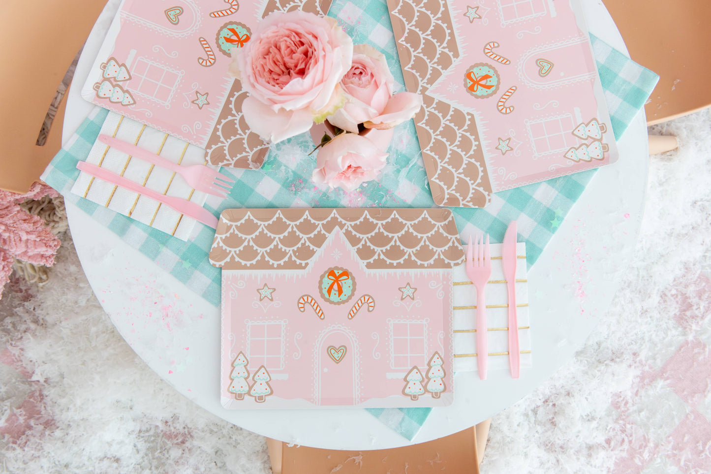 PINK GINGERBREAD HOUSE PLATES