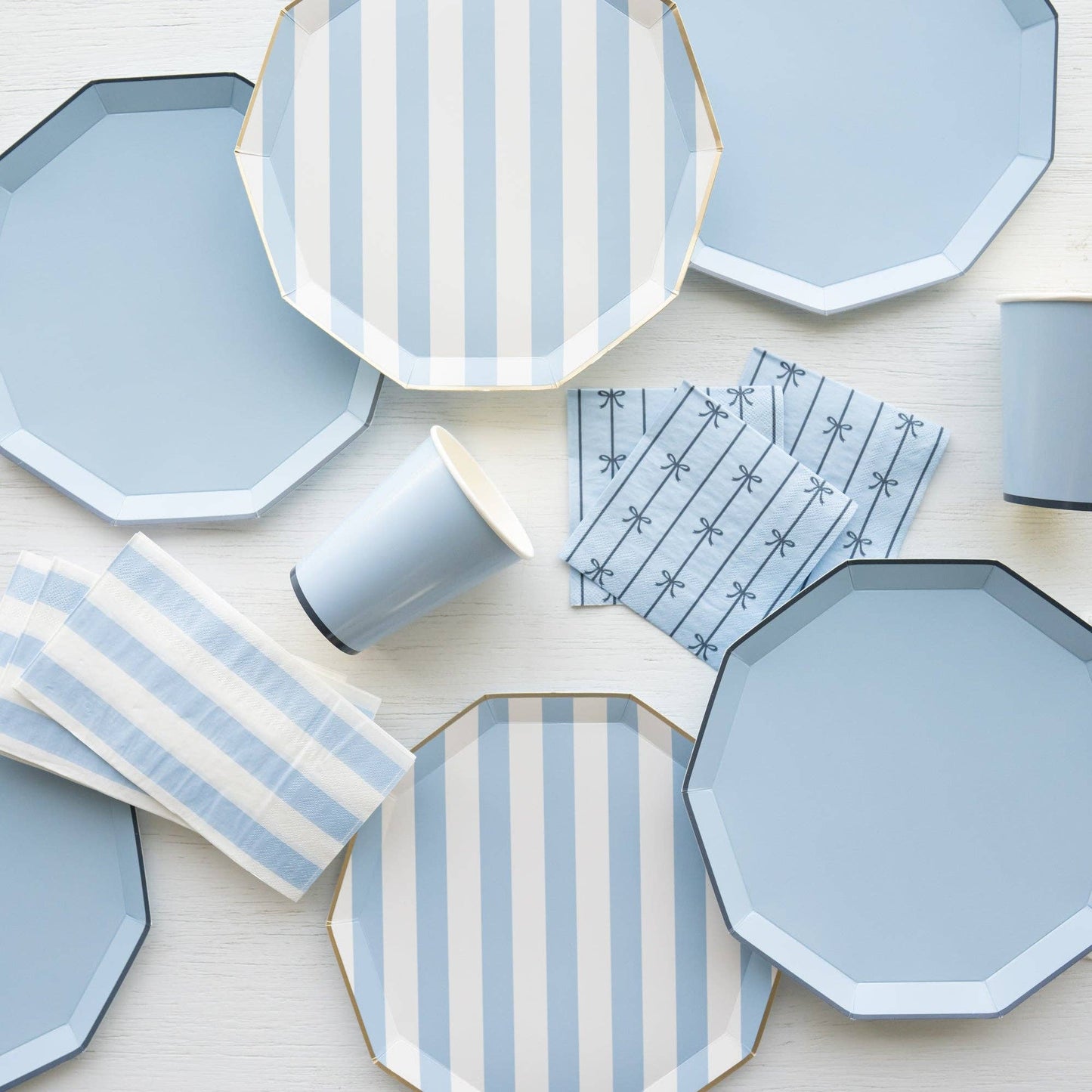 SKY BLUE STRIPE PLATES