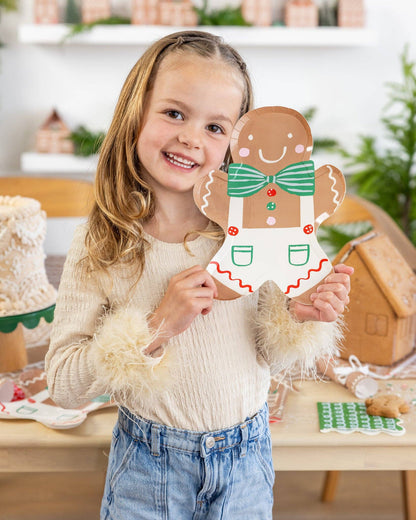 GINGERBREAD MAN PLATES