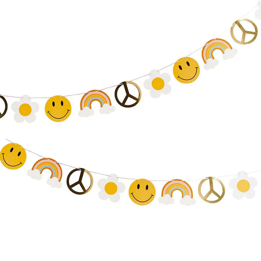 GROOVY FOIL GARLAND