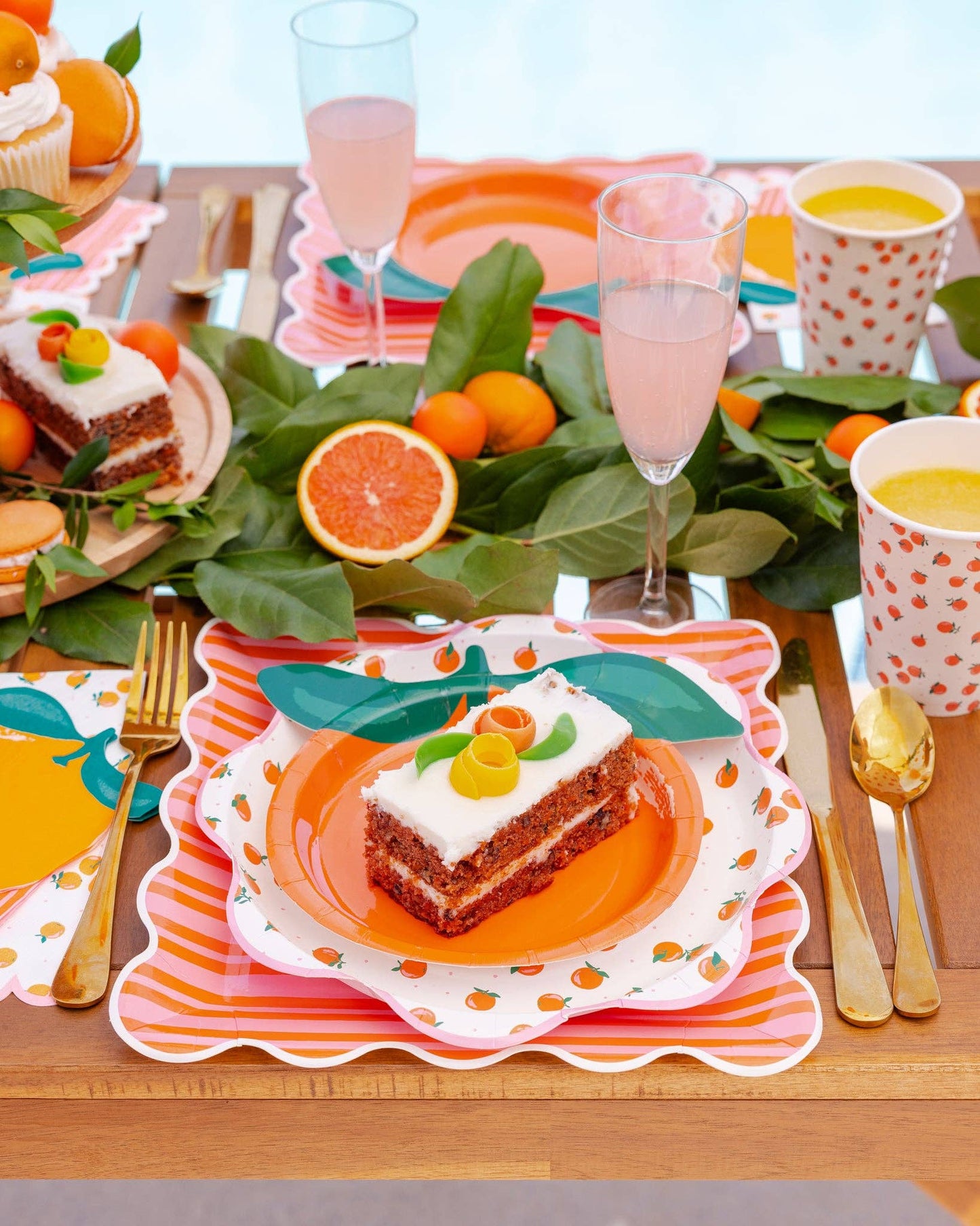 SCALLOPED ORANGE PLATES