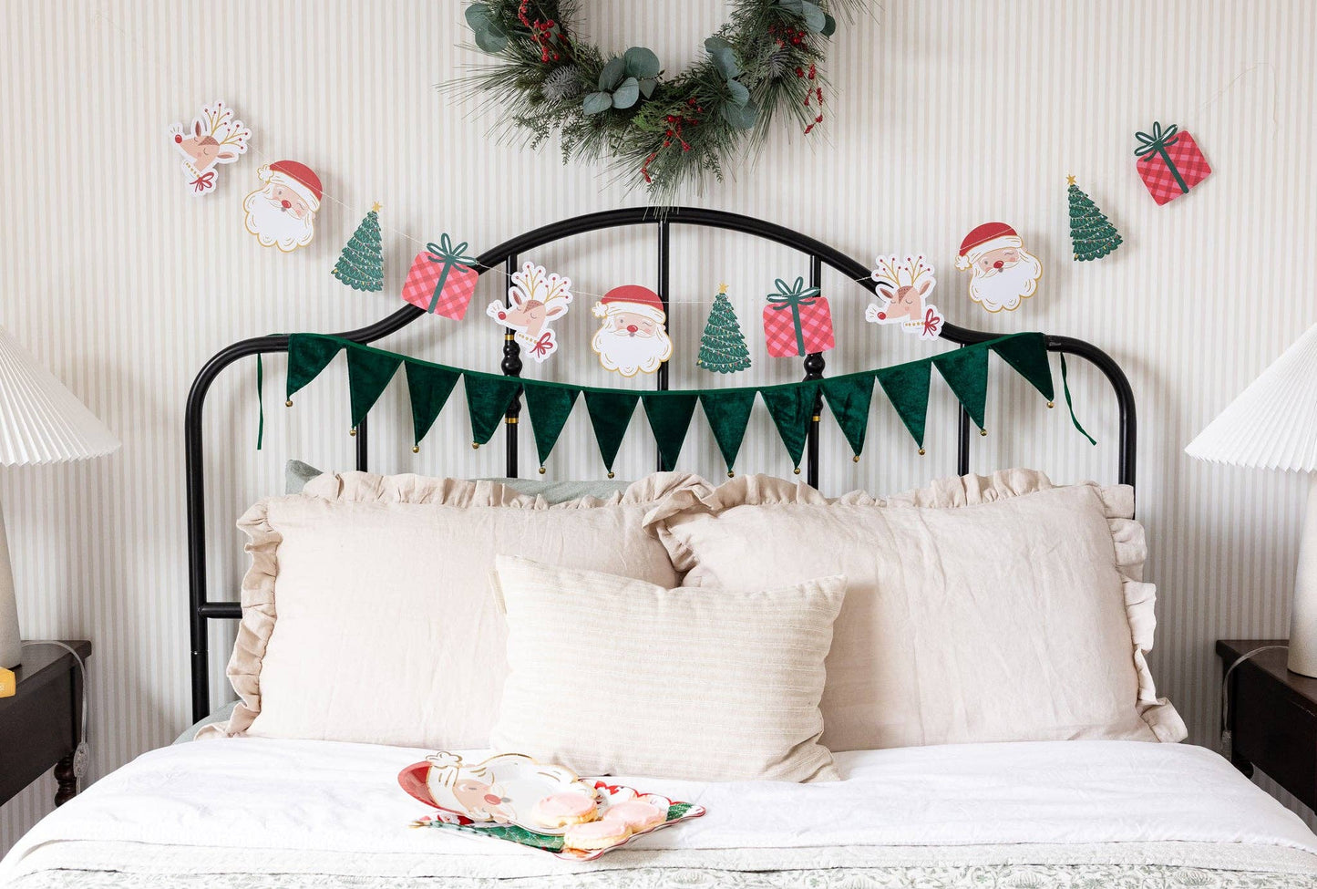 WHIMSY CHRISTMAS GARLAND