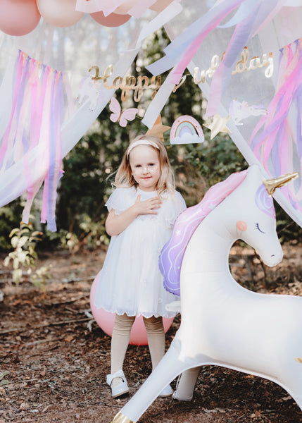 STANDING UNICORN FOIL BALLOON