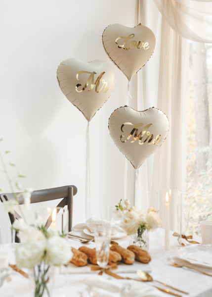 MR. & MRS. FOIL BALLOONS