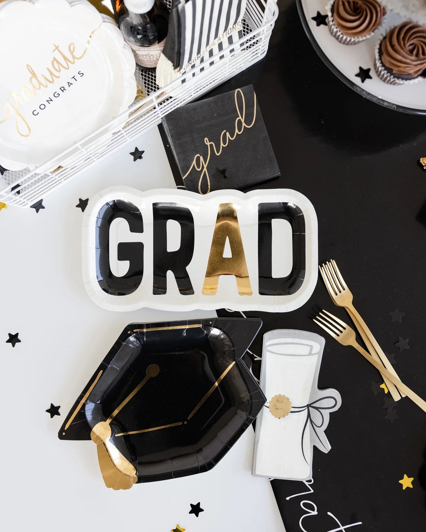 GRAD CAP PLATES