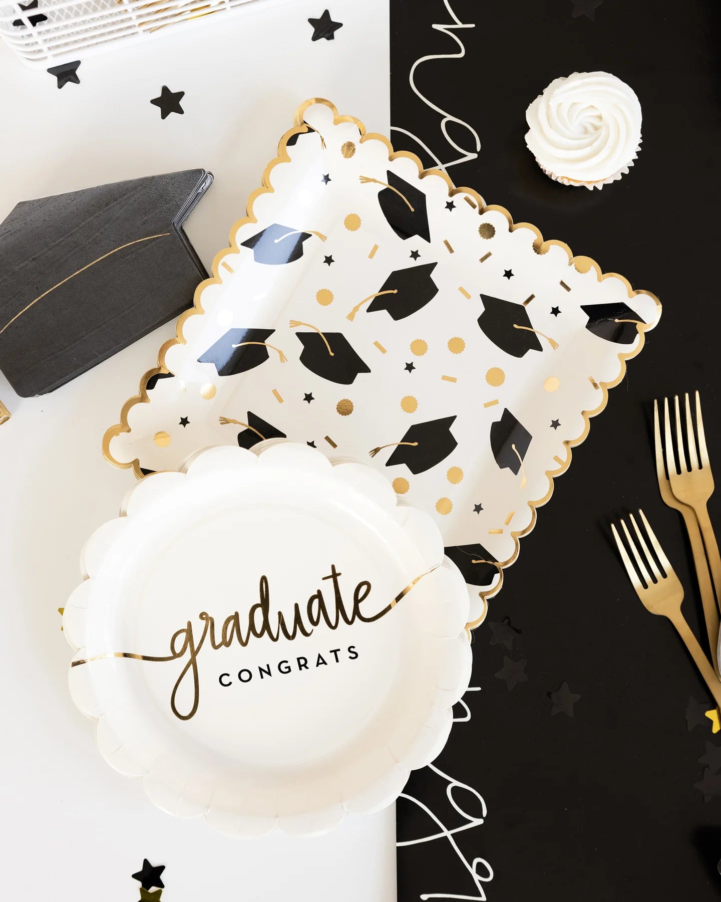 GRAD CAP NAPKINS