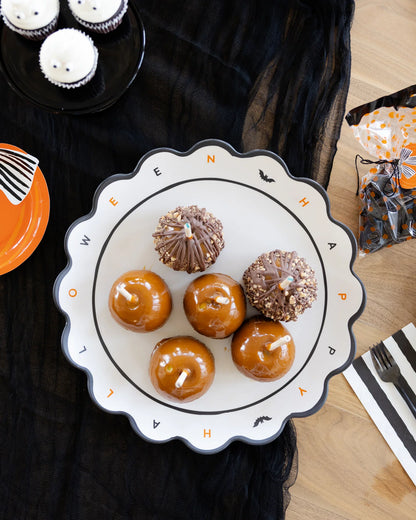 HAPPY HALLOWEEN PLATES