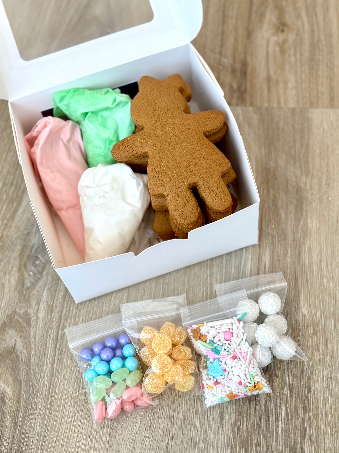 GINGERBREAD HOUSE KITS