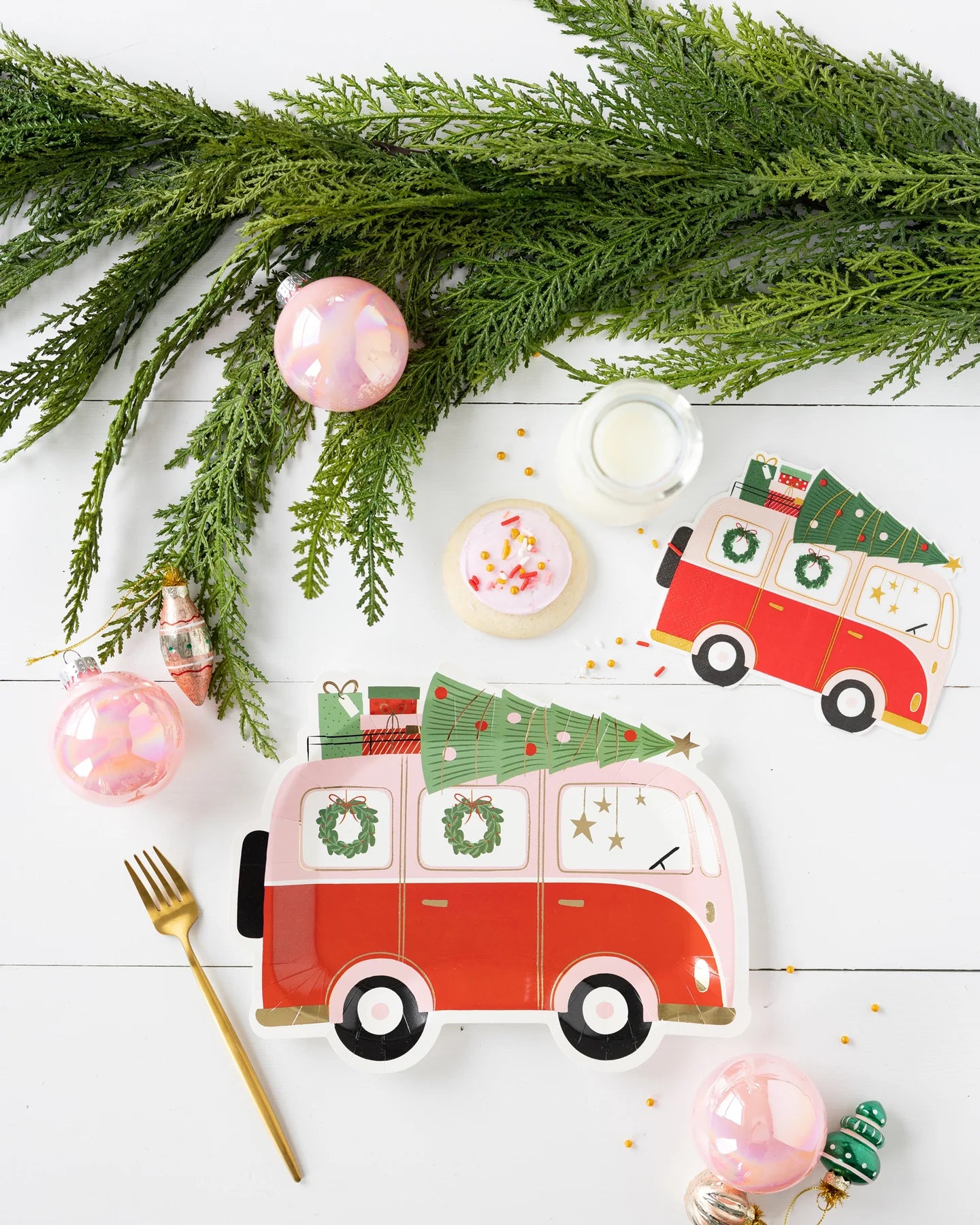 CHRISTMAS VAN PLATES