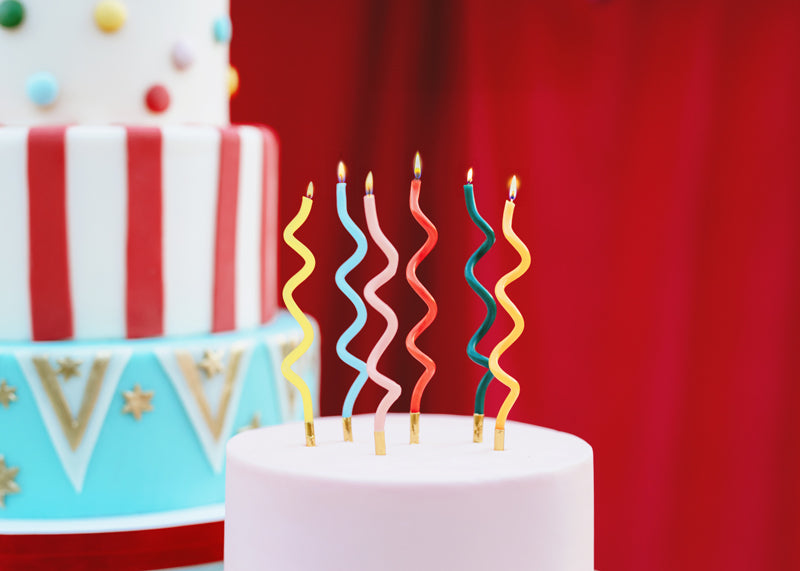 COLOURFUL CURLY CANDLES