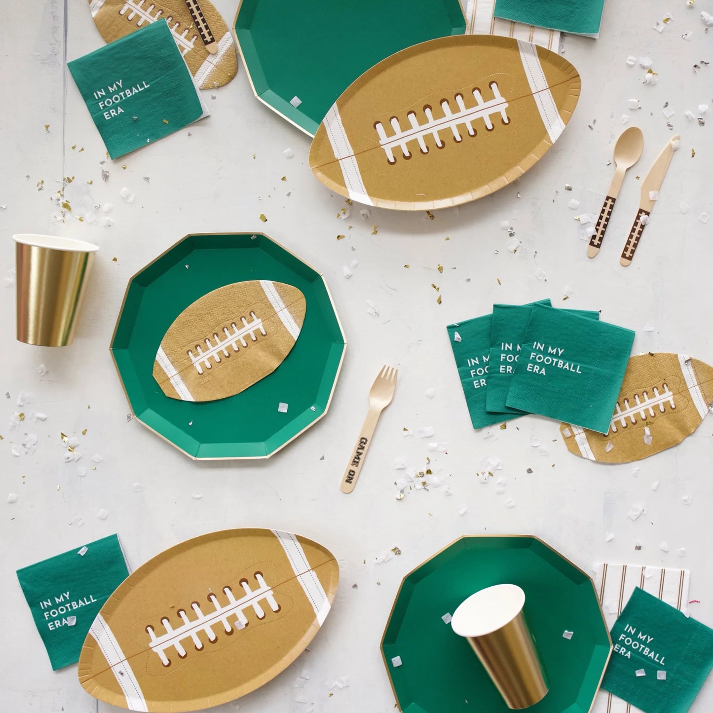 EMERALD GREEN PLATES