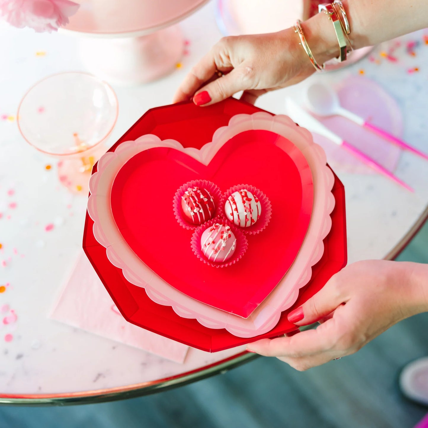 HOT PINK HEART PLATES