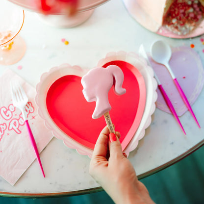 HOT PINK HEART PLATES