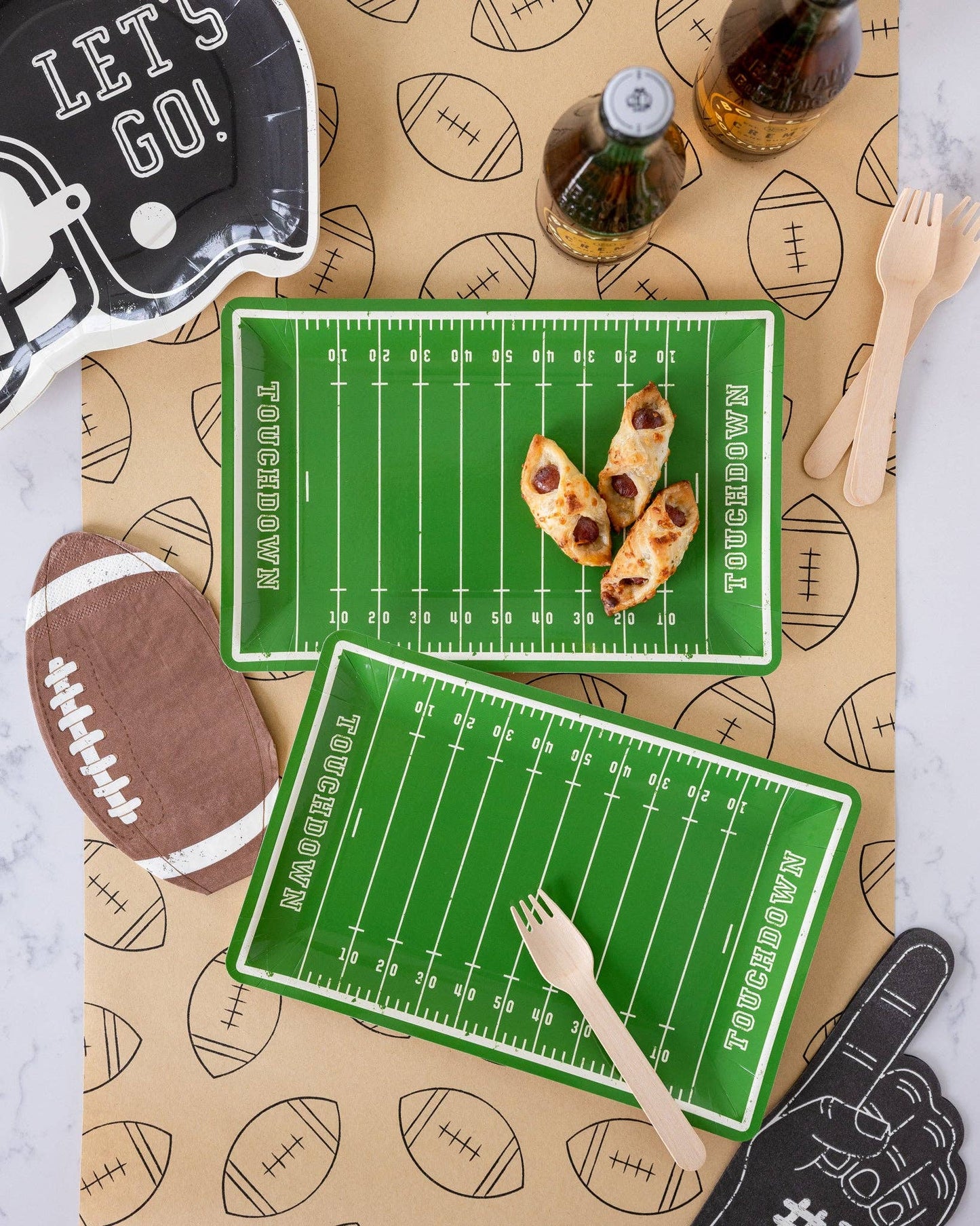 FOOTBALL KRAFT TABLE RUNNER