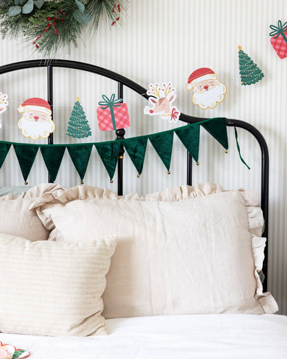 WHIMSY CHRISTMAS GARLAND