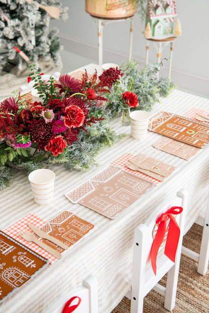 GINGERBREAD HOUSE PLATES
