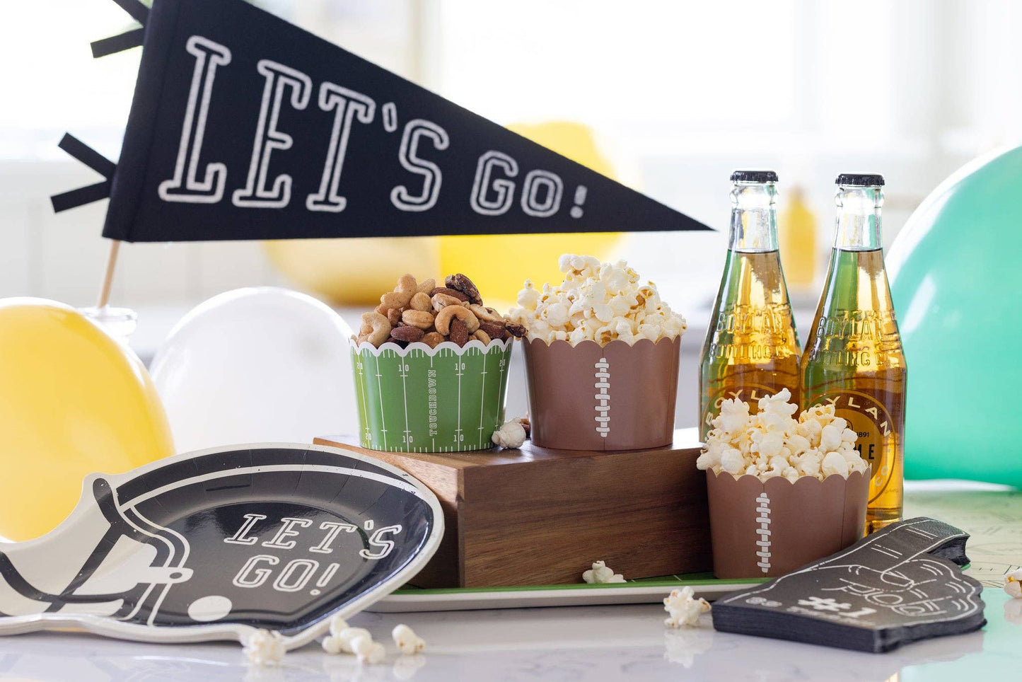 FOOTBALL BAKING CUPS