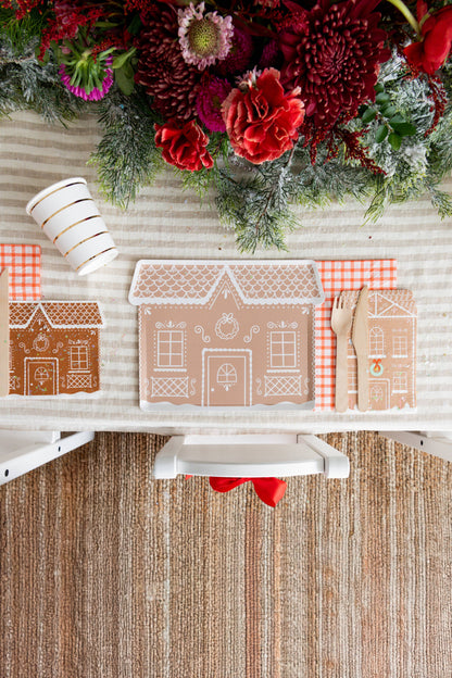 GINGERBREAD HOUSE PLATES