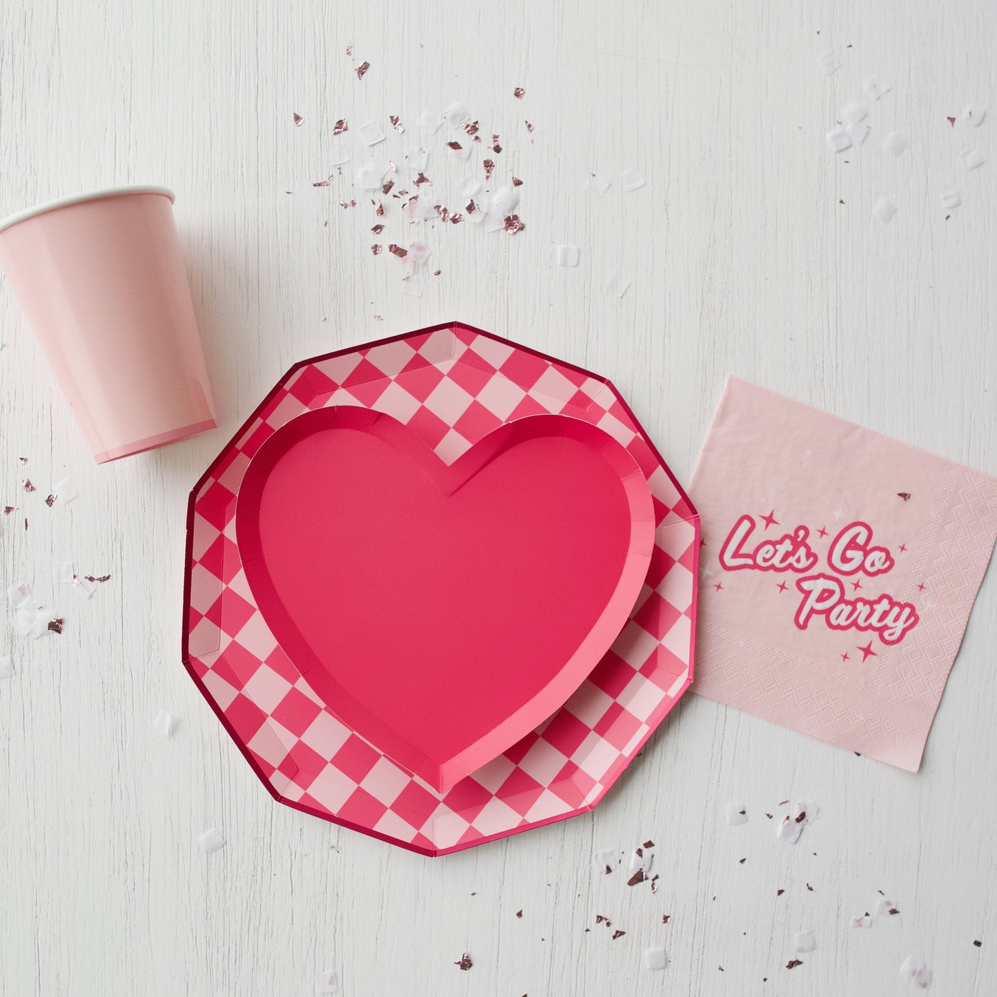 HOT PINK HEART PLATES