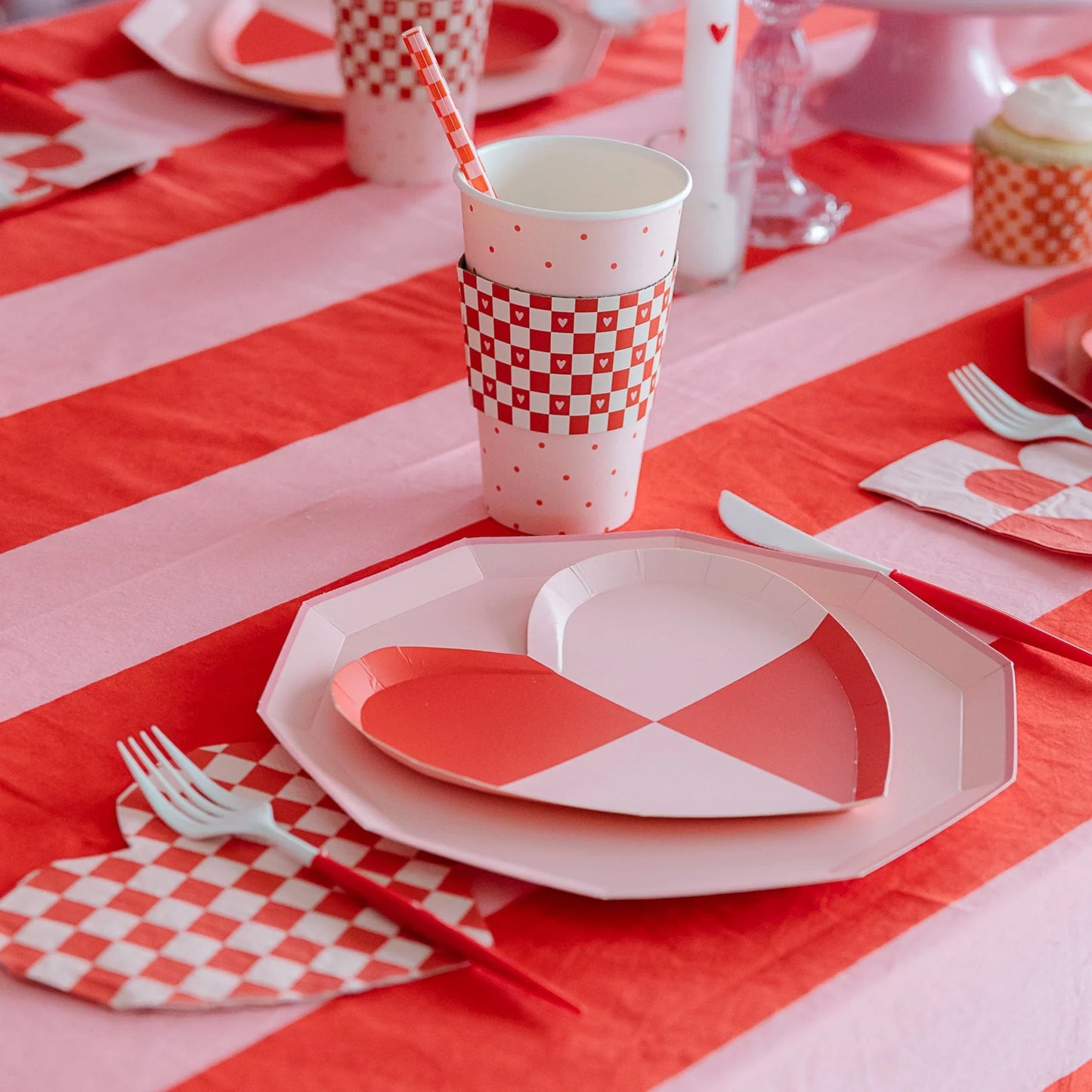 CHECKERED HEART NAPKINS