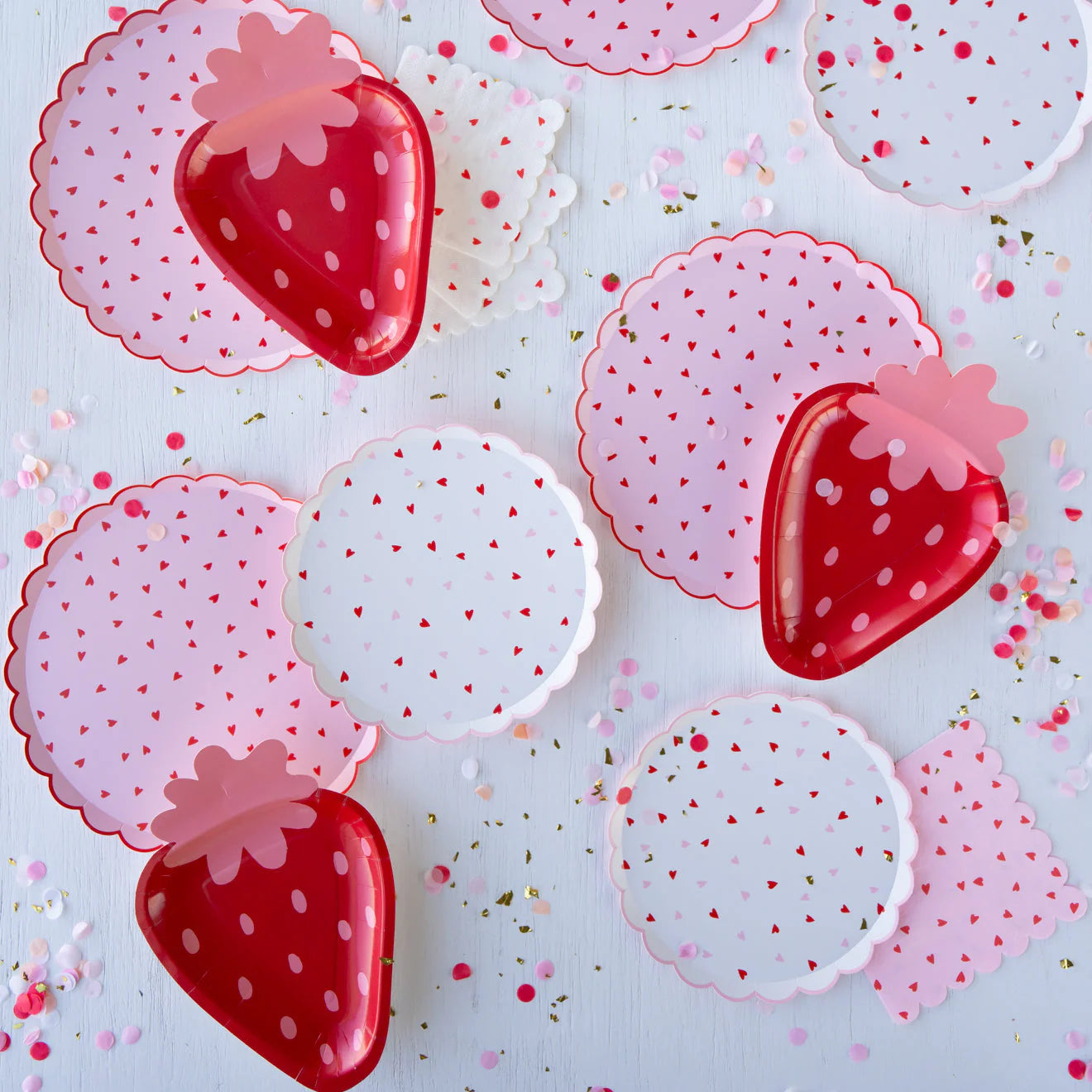 STRAWBERRY PLATES
